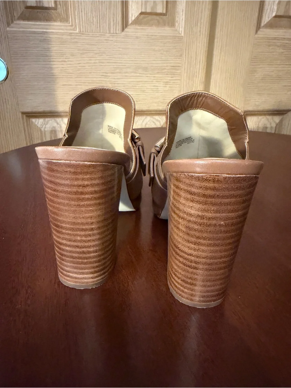 MICHAEL Michael Kors Tan Leather With Gold Buckle Block Heel Mules - Size US7